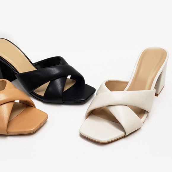 NEW Off White Twist Slip On Block Heel CUTE Sandal - Picture 9 of 12